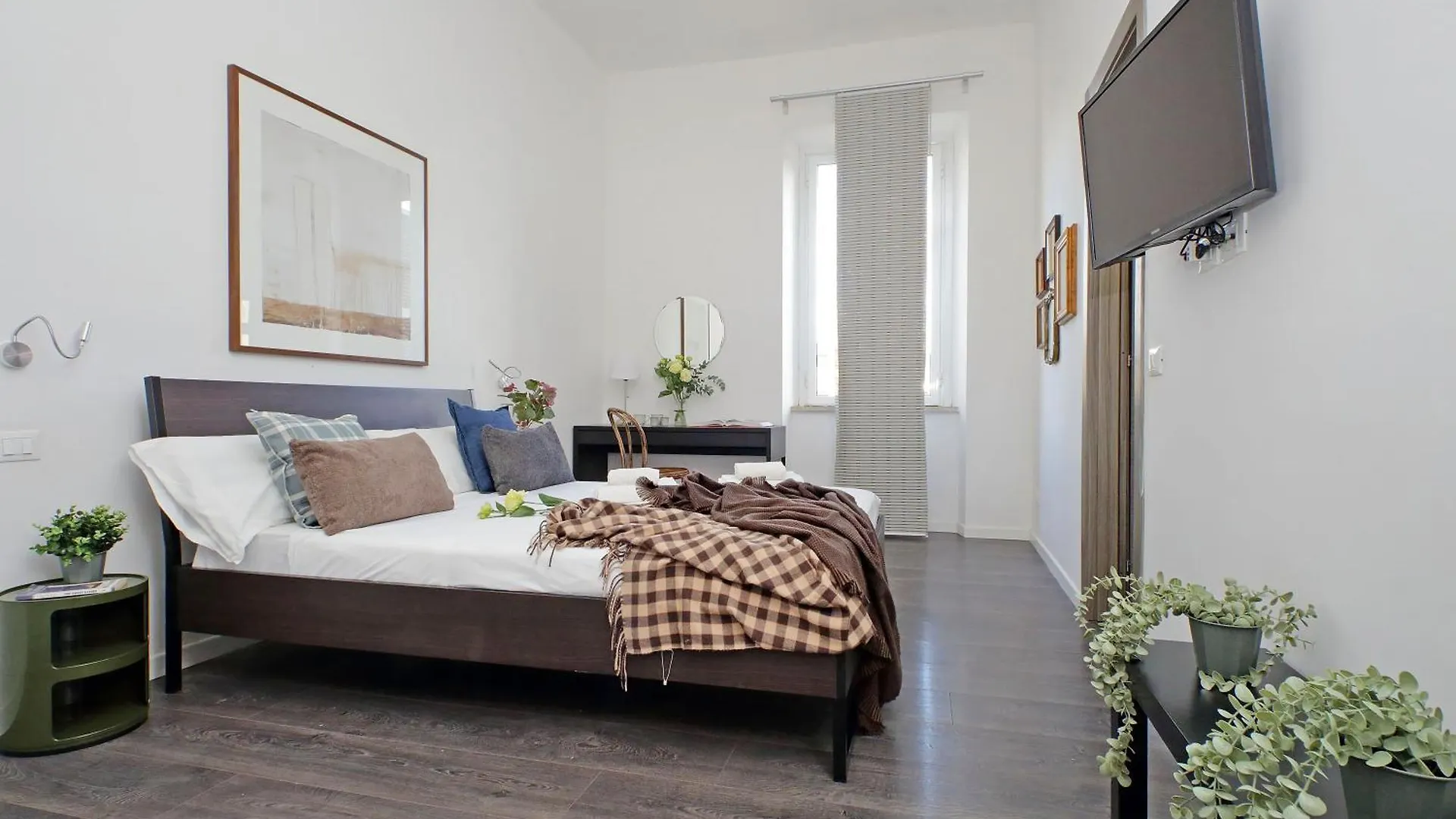 St Peter Giant Apartment Rome
