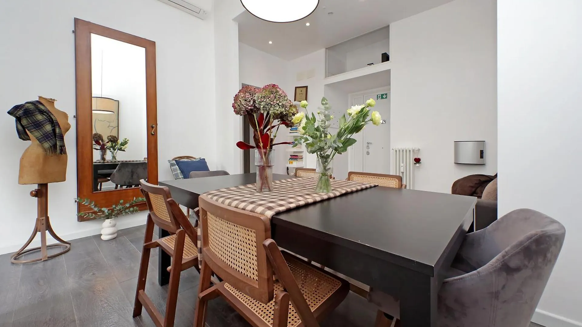 St Peter Giant Apartment Rome